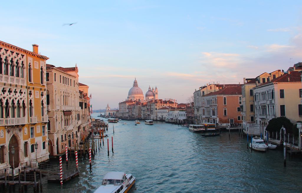 vue-pont-d​e-l-academ​ie-venise